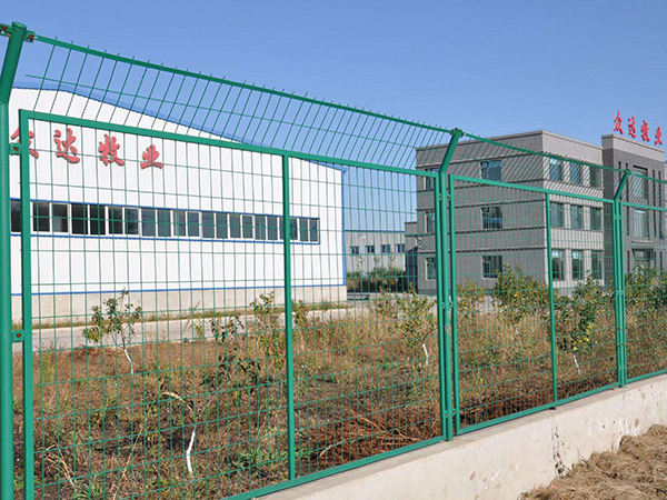 钢丝网围墙图片6