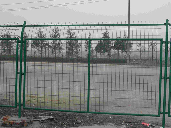 公路护栏网图片5
