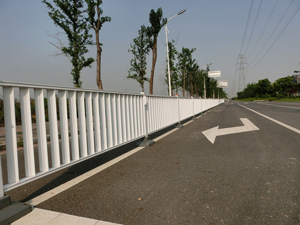 公路护栏图片3